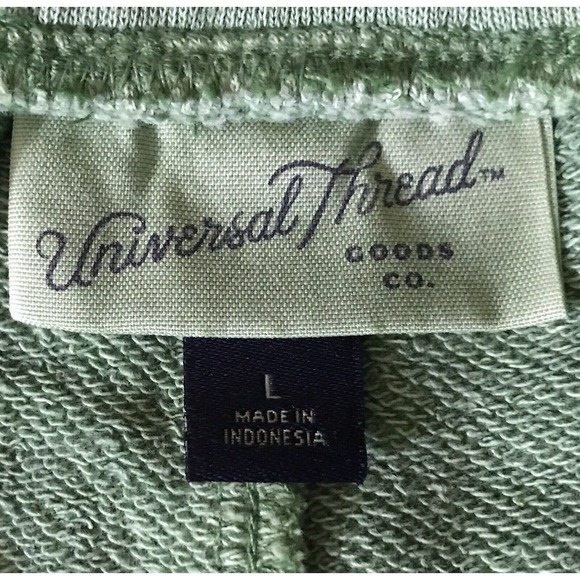 Universal Threads Ladies Shorts SzL Green Pockets Elastic Waist 4" Inseam NWT - Picture 3 of 10